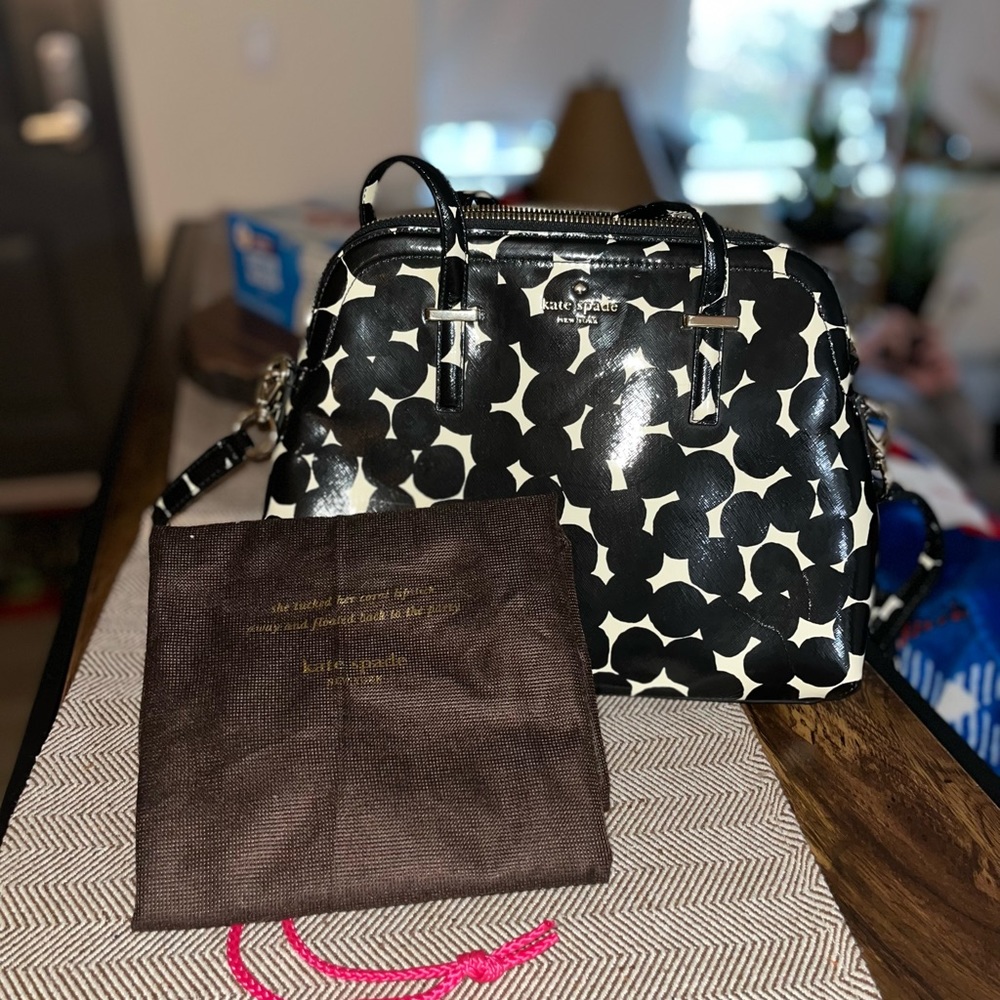 Kate spade Never used. Got as present wasn’t really my style.